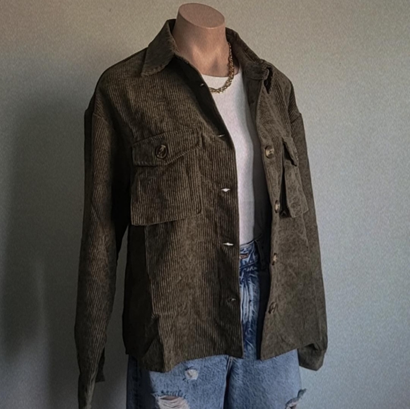 Green Corduroy shaket - Picture 5 of 6